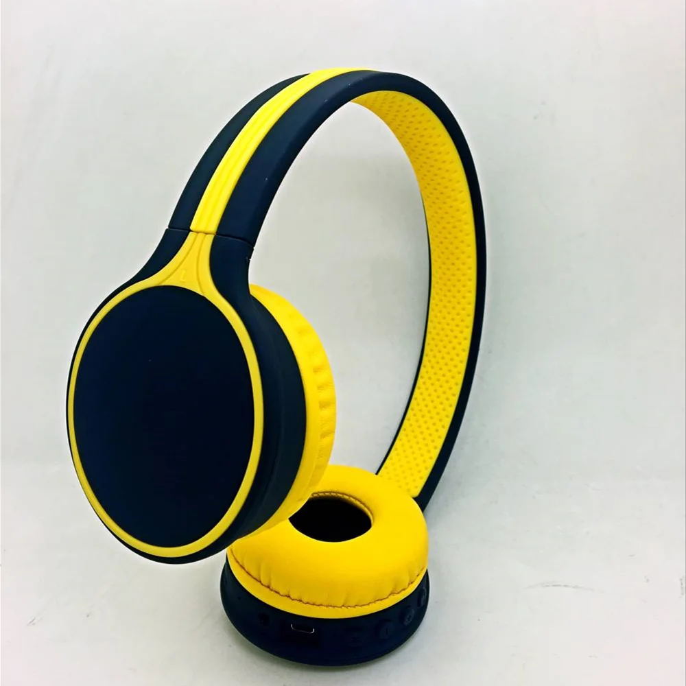 bluetooth headphone (1).png