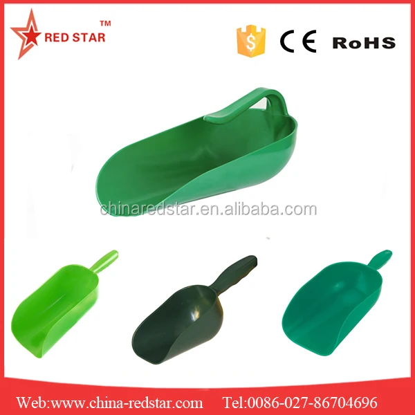 plastic scoop with different colors.jpg