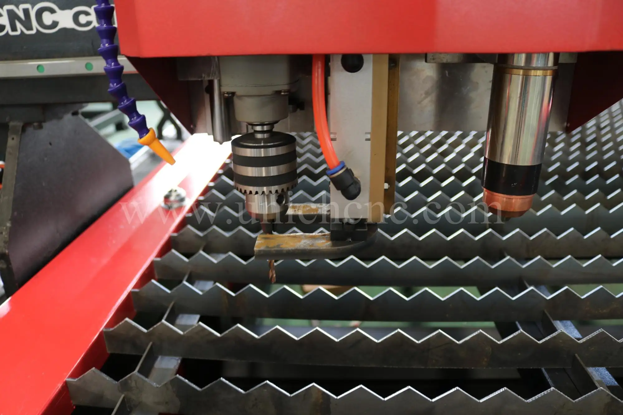 Factory price plasma metal cutting machine/plasma cutter made in china