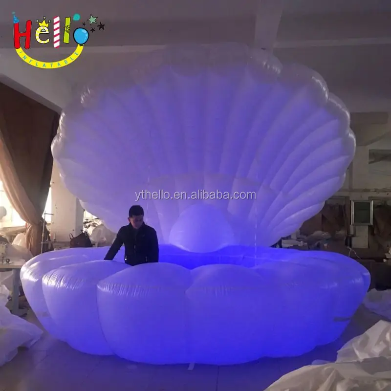 blow up clam shell