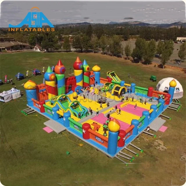 The World Largest Bounce House Race Park,Inflatable Village Kids