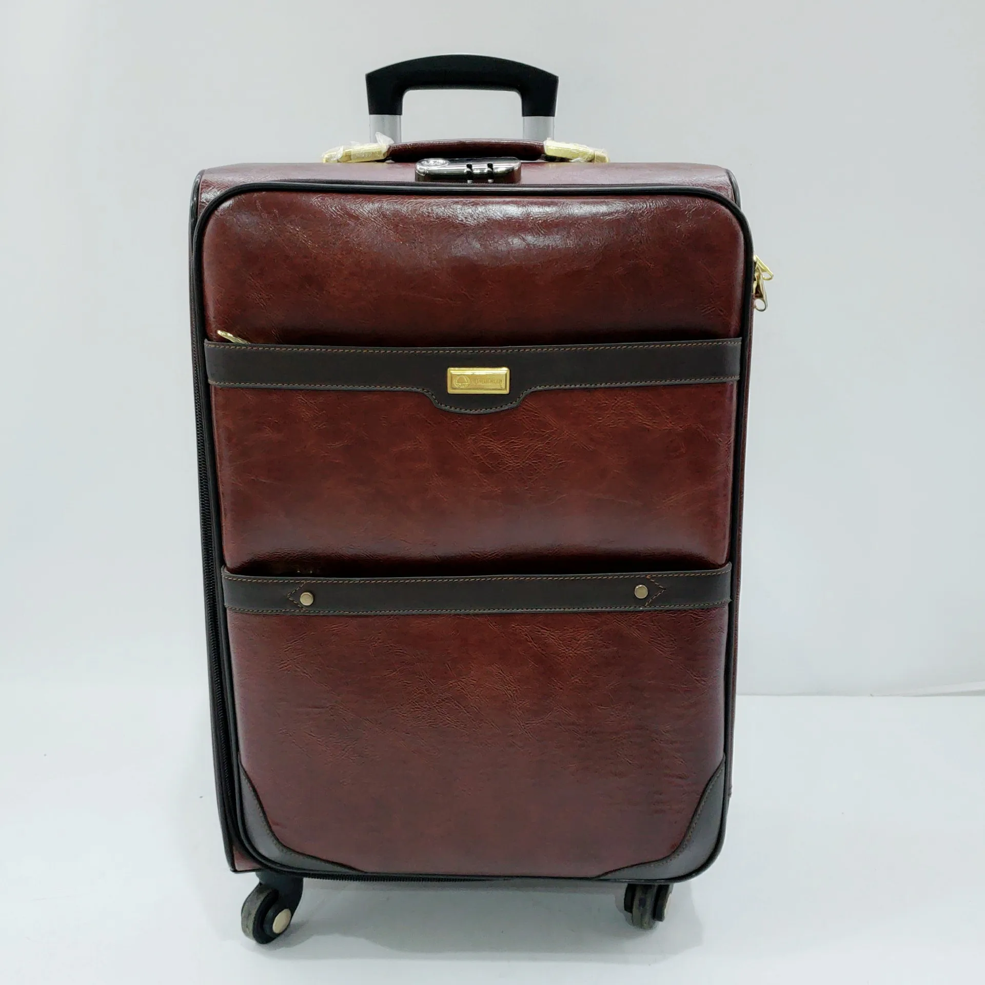 best business carry on luggage