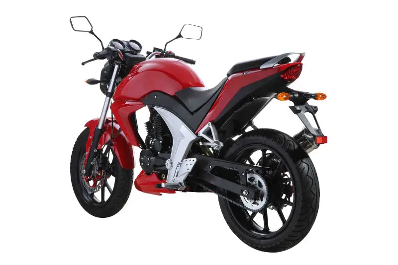 naked 200cc