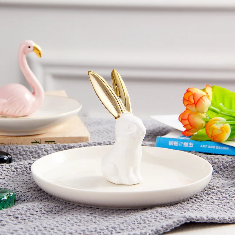 

Custom Ceramic Rabbit Ring Holder Gold Tone Ceramic Jewelry Dish Desktop Storage Tray Ring Holder Jewelry Plate