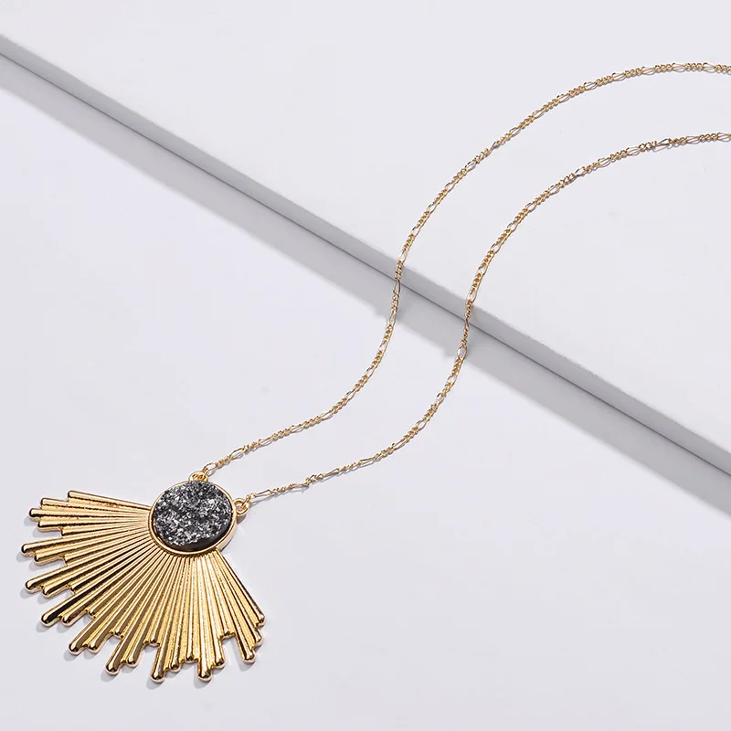 

Europe and America exaggerated fan-shaped alloy resin druzy flower pendant sweater necklace, N/a