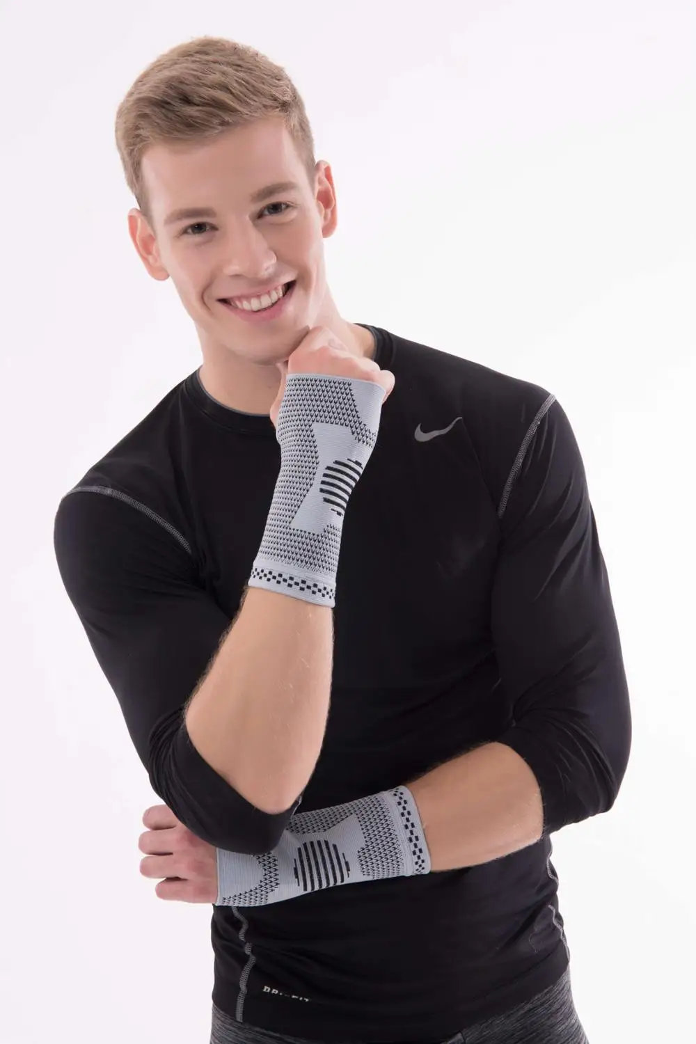 
Wrist Support Sleeve Compression Wrist Brace for Men and Women - Carpal Tunnel Tendonitis Arthritis Pain 