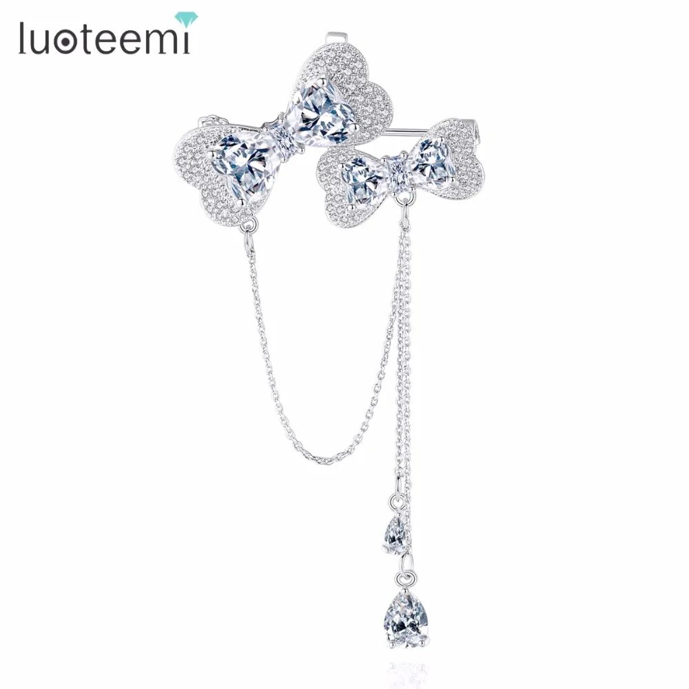 

LUOTEEMI Long Line Shiny Flower Shape Copper Double Butterfly Micro Paved Pearls Star Brooches For Women Party