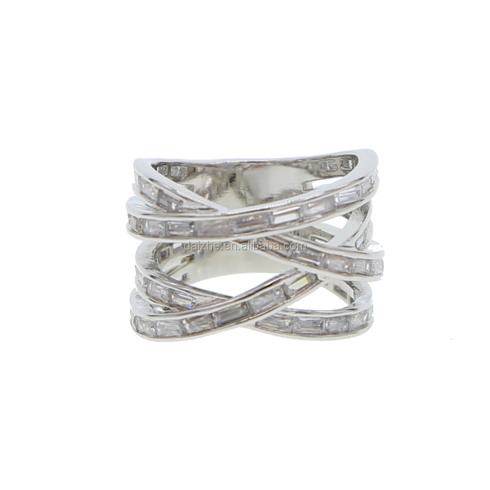 

2021 wholesale factory price cz paved women wedding band rings for engagement ring