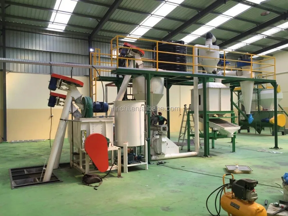 More Customers Choosing Easy Operating 12 T/h Small Chicken Feed Mill