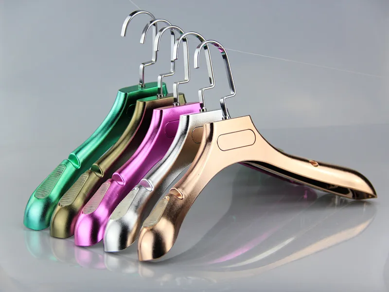 Al0003plastic Clothes Pins Clothes Hanger Stand Wall Hanger Buy Wall