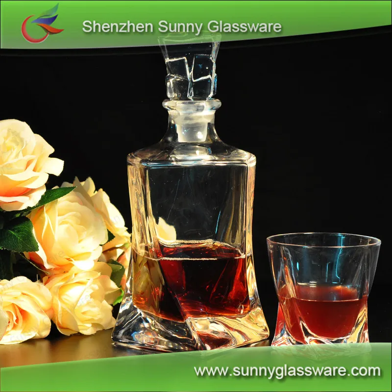 Twisted Whisky Wine Glass Bottle with Lid