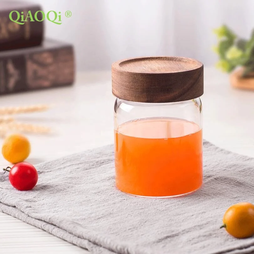 

Different size empty clear 125ml 4oz glass borosilicate bee honey jars with wood bamboo lids for jam packing wholesale, Transparent and colored