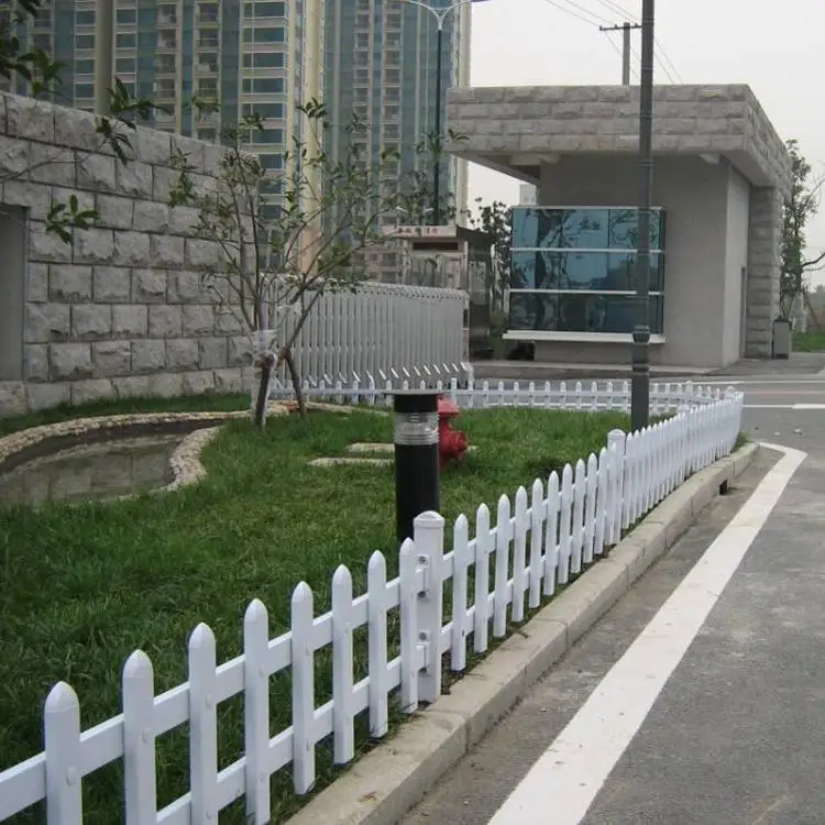 

White building villa decorative plastic pvc fence palisade outdoor retractable fence