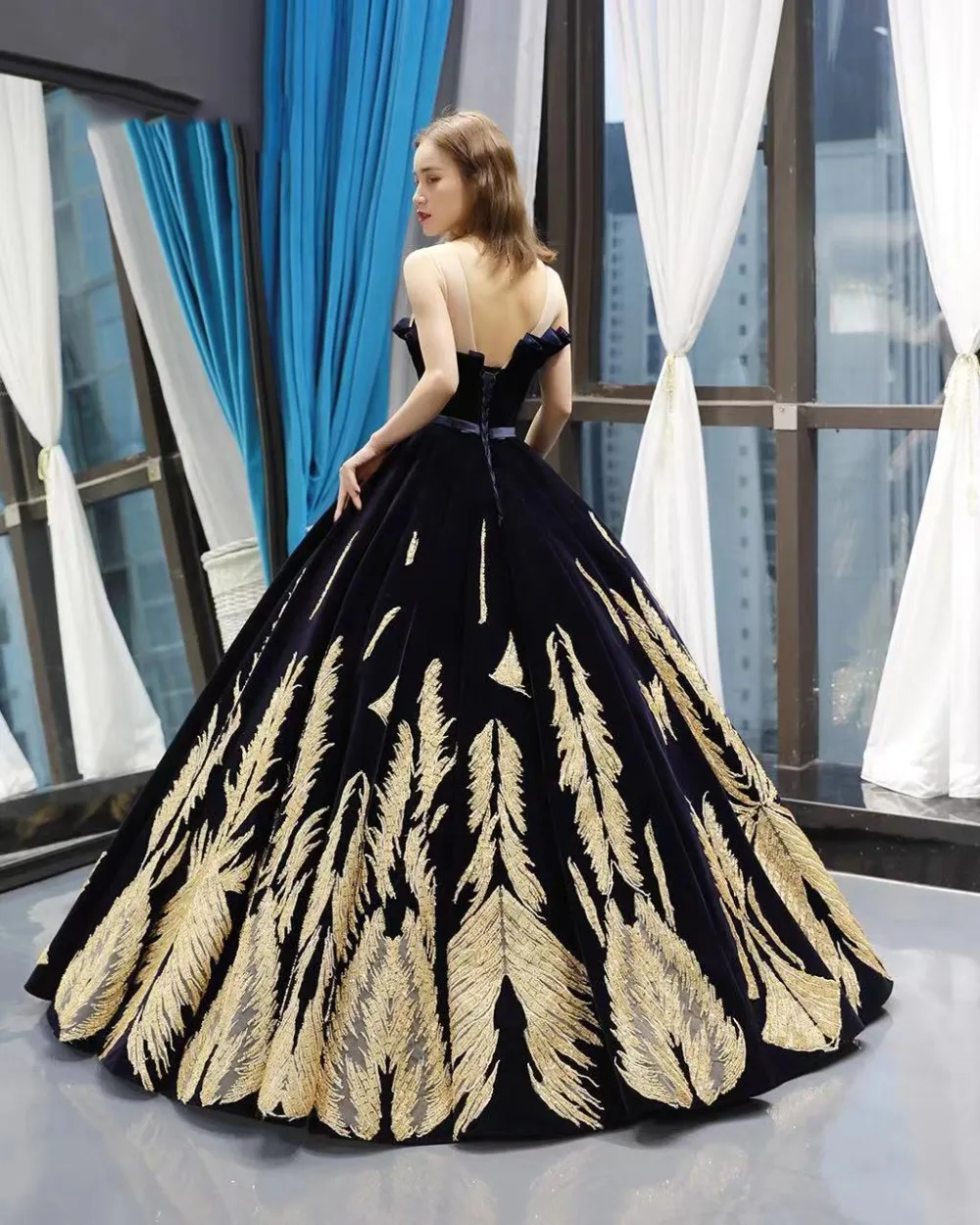 Rsm66741 Quinceanera 礼服豪华舞会礼服晚礼服在韩国制造 Buy 豪华礼服晚装豪华舞会礼服亮片晚礼服，长晚礼服设计 