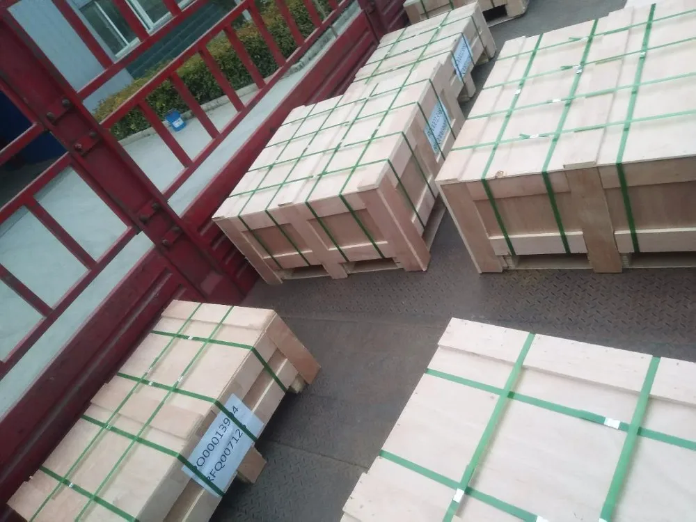 182mm height conveyor roller belt cleaner with polyurethane scraper