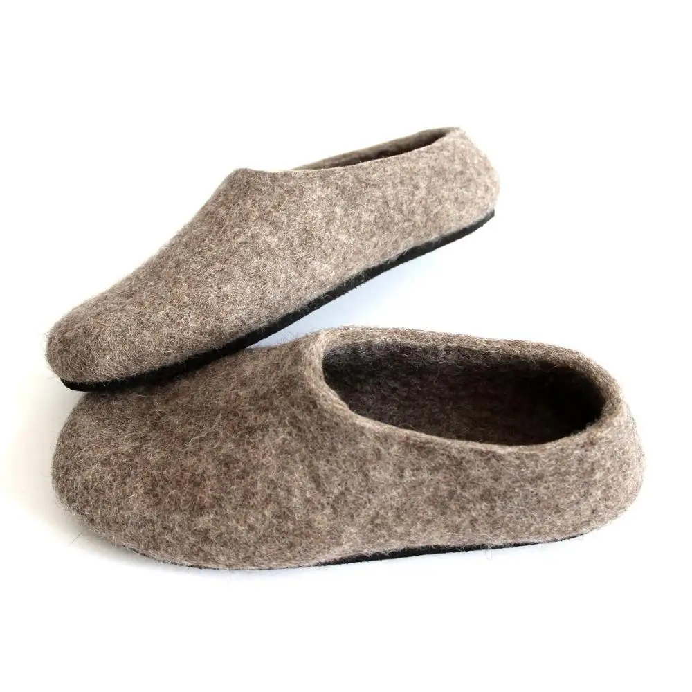 

warm wool shoes handmade felt slipper for home house club