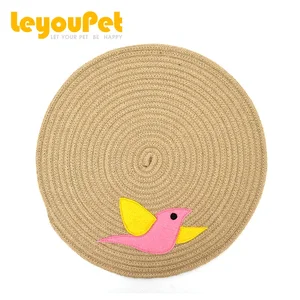 Image of Leyou Pet Eco-friendly high quality sisal cat toys cat scratching mat