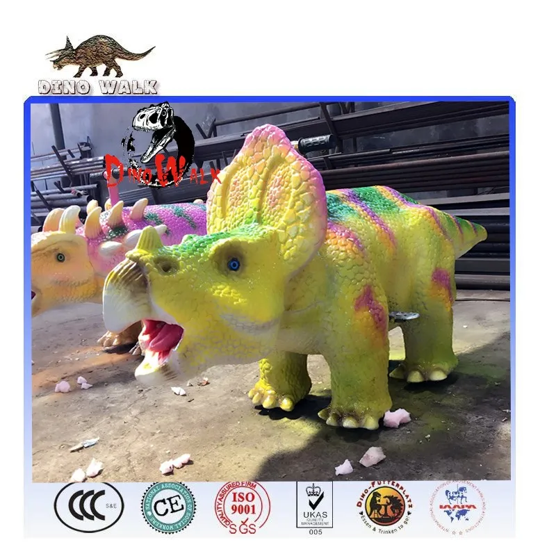 The car riding Dinosaurs