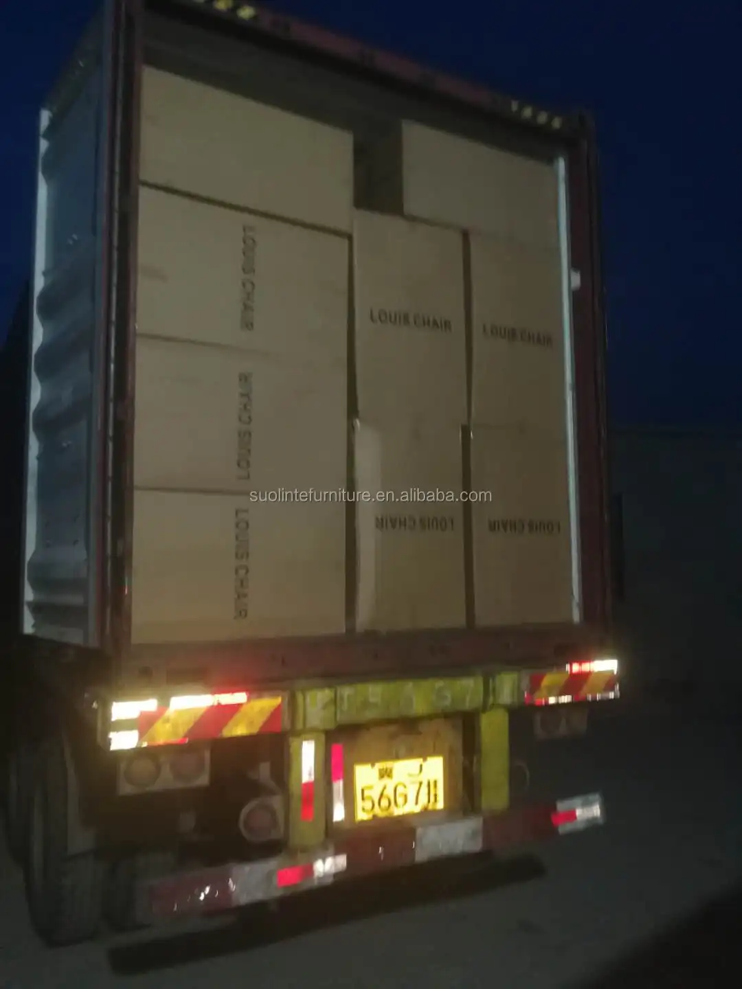 Wholesale Low Price Plastic Dining Chair Restaurant Furniture Stackable Space-Saving Outdoor Dining Chair