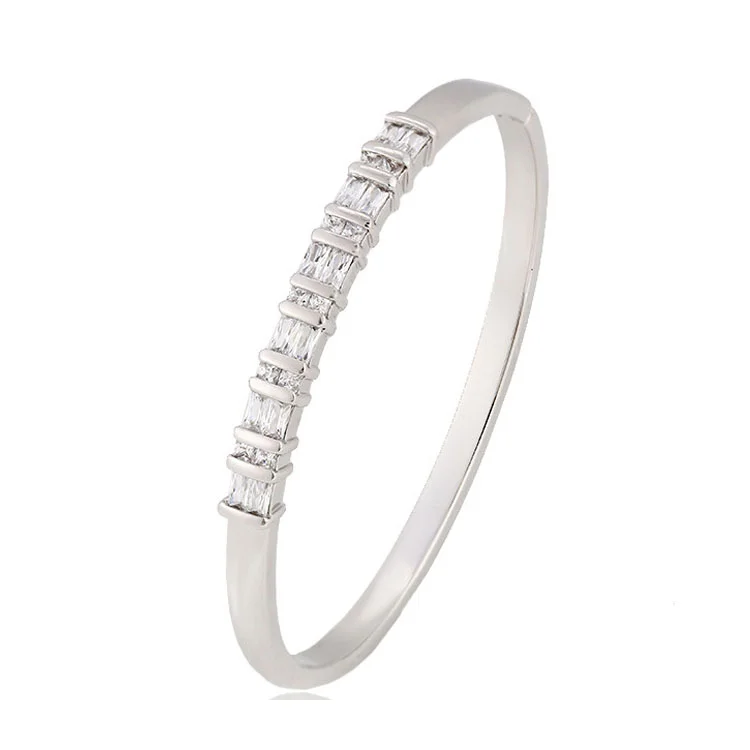 

51085 New women's fashion rhodium color brass bangle