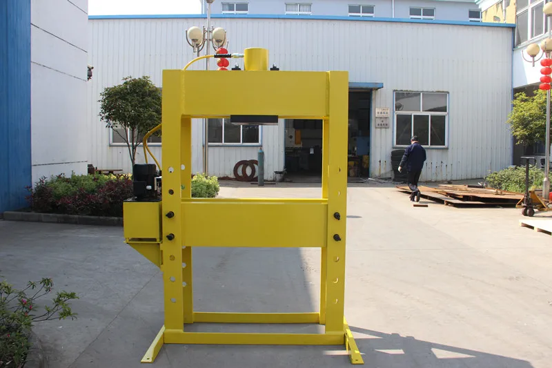 hydraulic press_12.jpg
