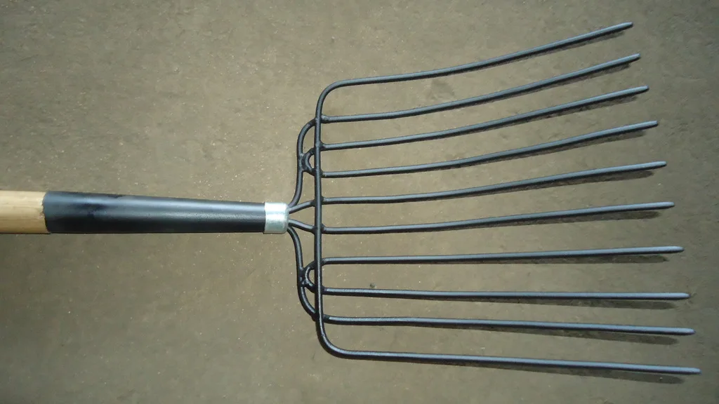 10tine Agriculture Manure Ensilage Fork With Wood Handle Buy Garden