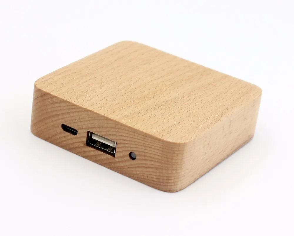 

2019 Ultra thin custom logo 4000mah powerbank wood bamboo power bank