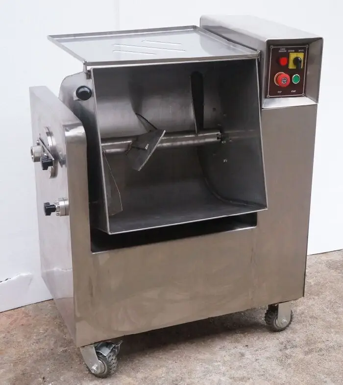 Large Capacity Commercial Use Electric Meat Mixing Machine Sausage Meat