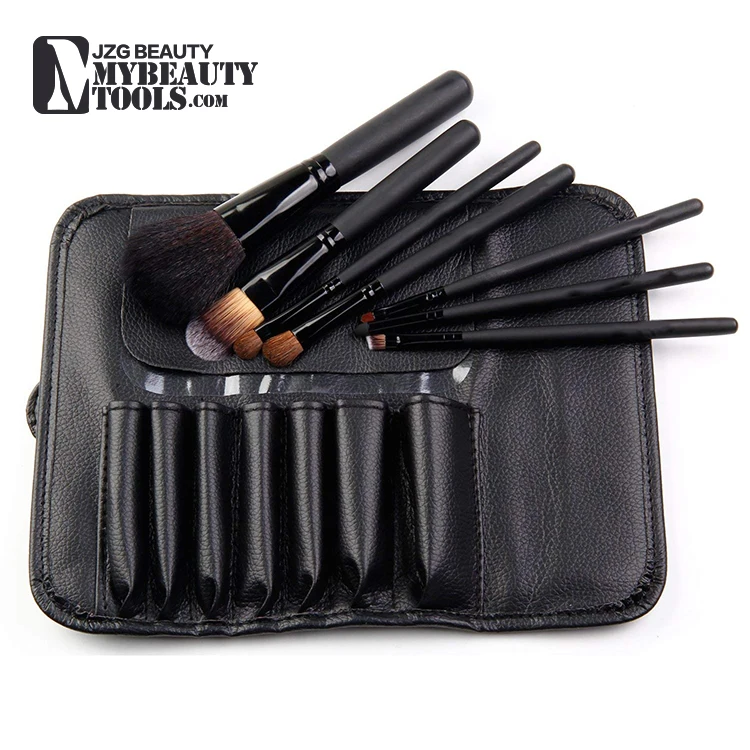 cosmetic brush.jpg