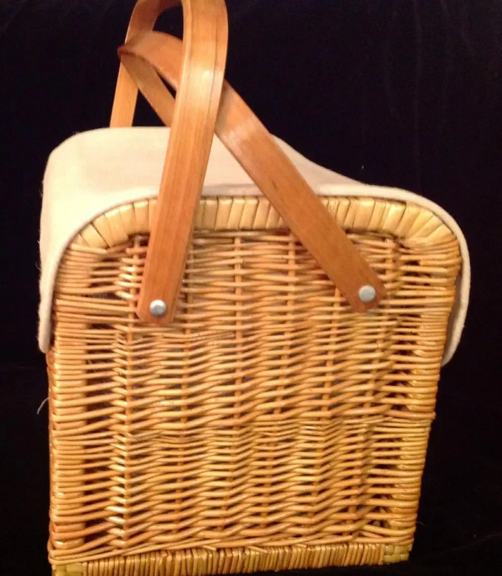 New Large Honey Wicker Wholesale Picnic Basket With Cheese Board Buy