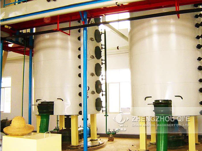 <b>soybean oil extracting machinery,soybean processing machine,soybean processing line</b>