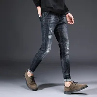 

2019 fashion hot selling younger looking men's slim fit straight leg ripped demin jeans for men blue