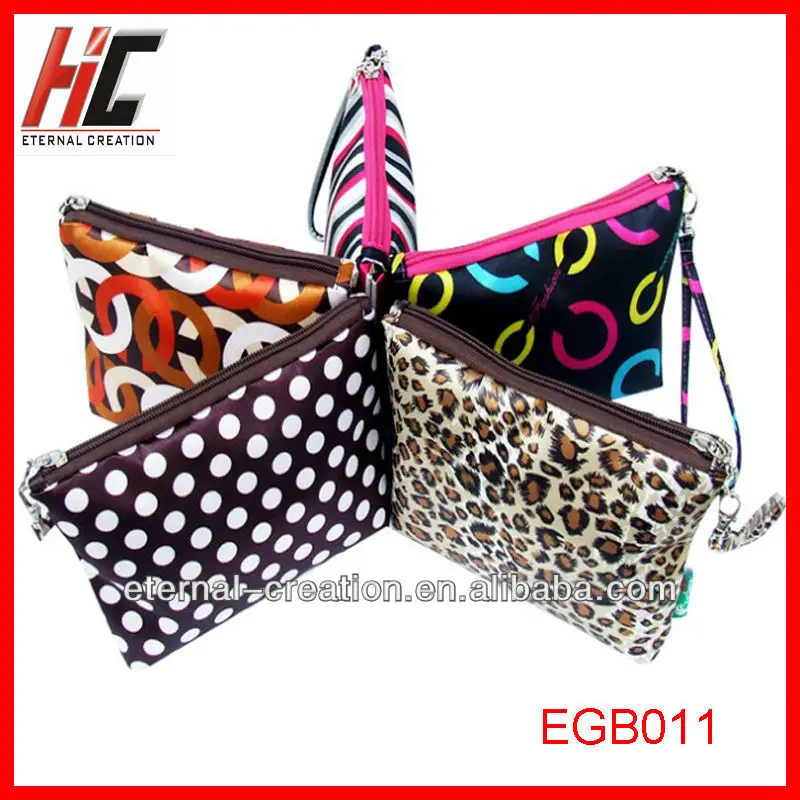 wholesale travel leather cosmetic bag cosmetic bag with a hanger