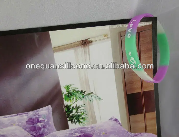 glow in the dark bracelet 07.JPG