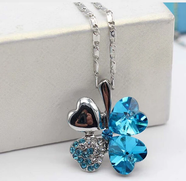 hearts clover necklace
