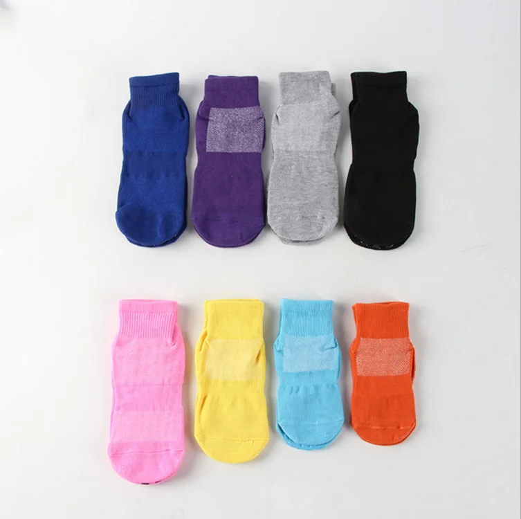 

New Fashion Hot Sale White Thick Towel Bottom Football Non Slip Silicone Gel Sport Socks