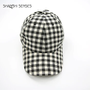 womens plaid hat