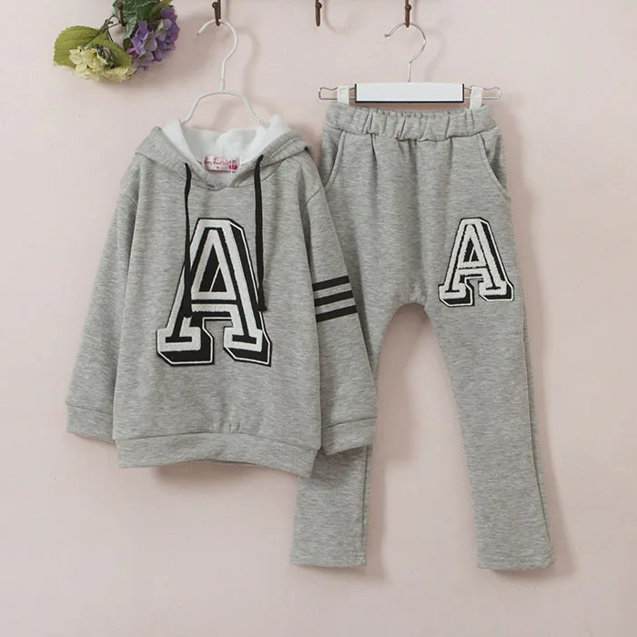 

Boy 8 Years Old Two Piece Sportswear Warm Winter Suit From Italian, As picture