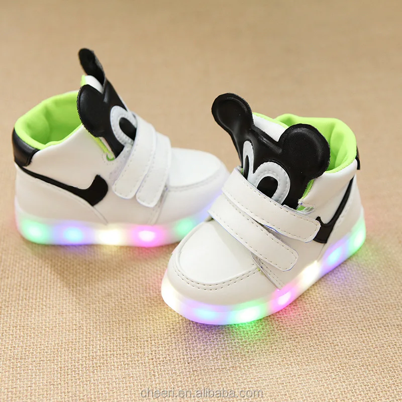 
Wholesale High Quality 2017 New Baby LED Light Shoes Anti Slip Sports Kids Sneakers Children Luminous Flasher Lighting Shoes  (60668382827)