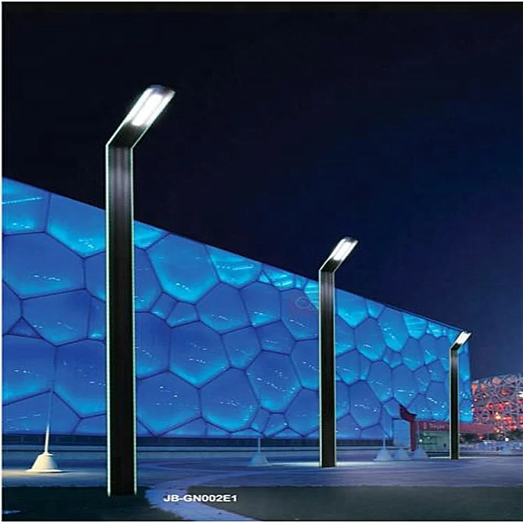 Used Street Decoration Light Type 2-6m Cast Aluminum Pole Post Modern