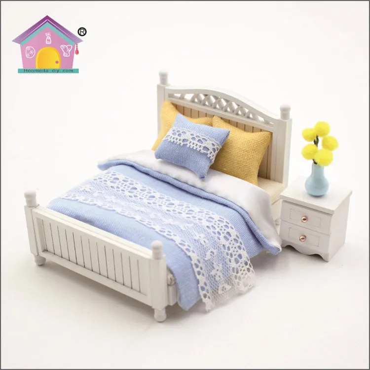 miniature bed diy