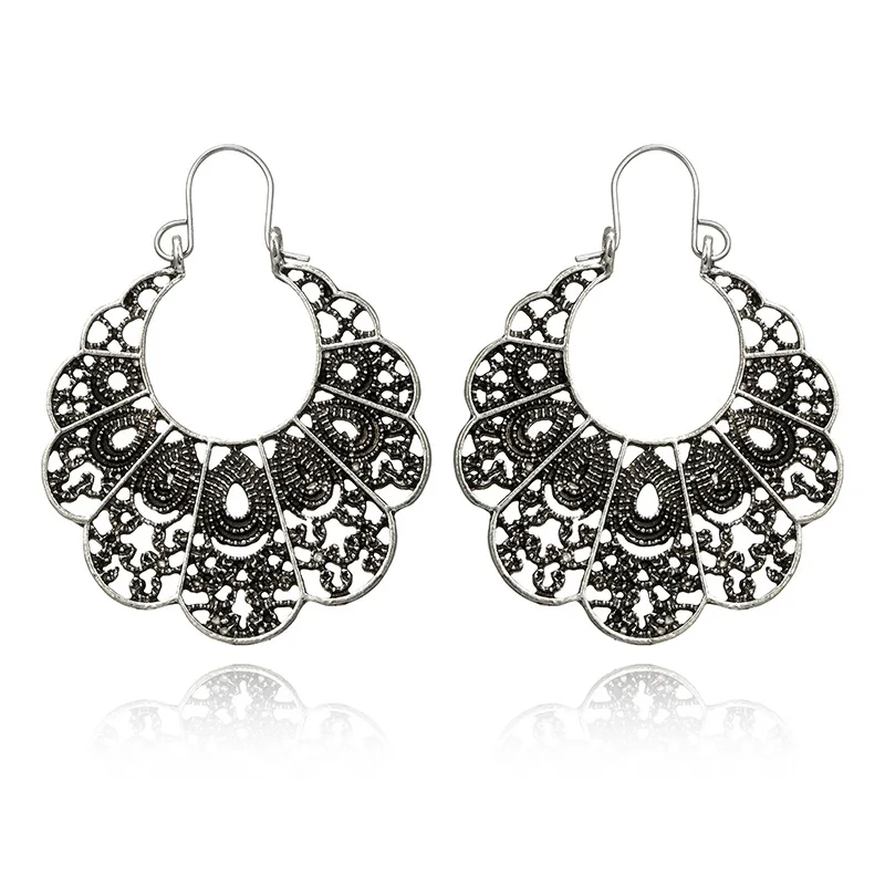 round earrings (12).jpg