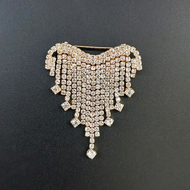 

2019 Women jewelry custom heart shaped new design tassel brooch bridal rhinestone silver plated brooch, Crystal rhinstone+gold alloy