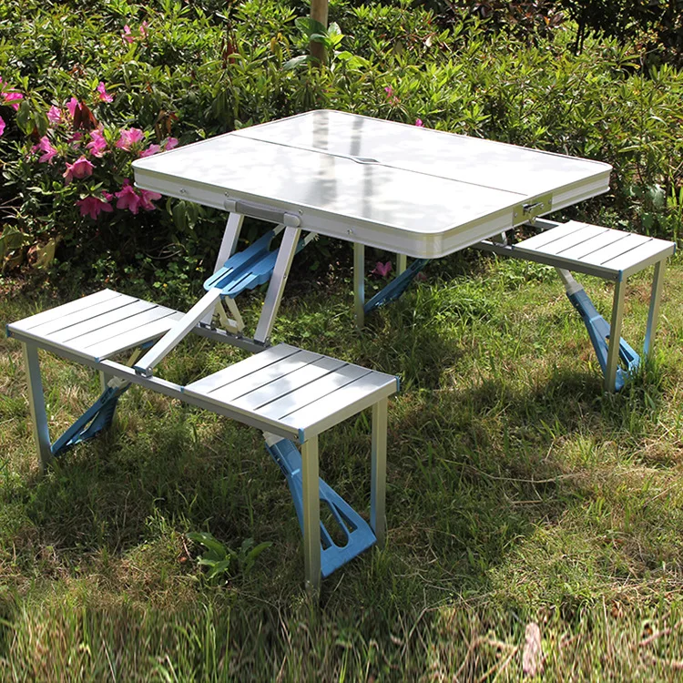 FOLDING TABLE - Relax with the smooth recline function that locks in any po...