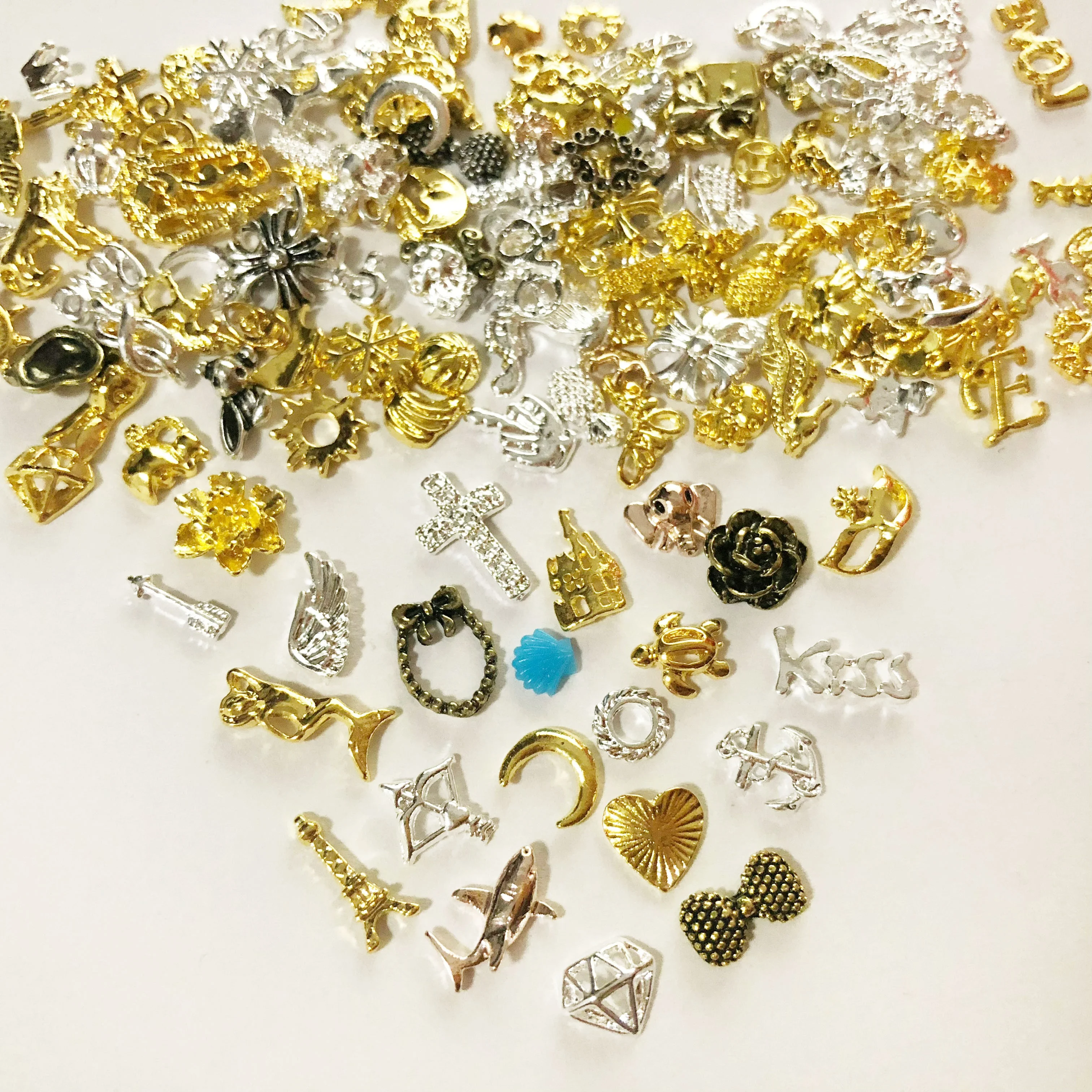 

Free shipping wholesale cheap mixed randomly small 3d metal alloy nail art, Silver, gold