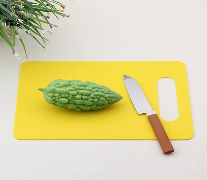 Handy Durable Plastic Cutting Board