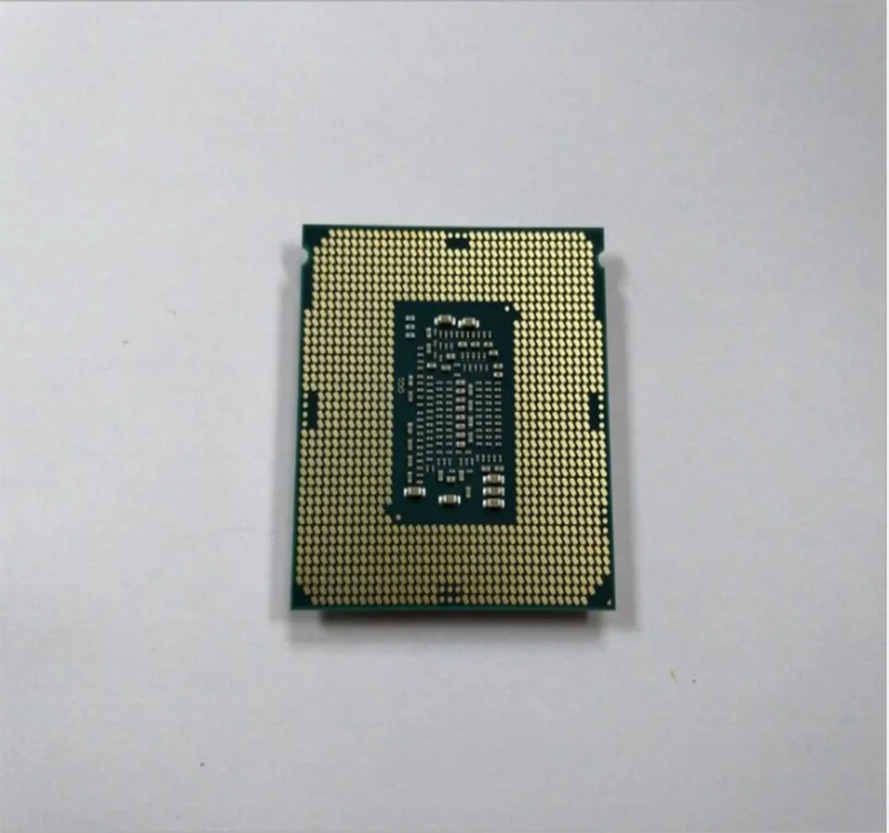 Интел i3 8100. Интел кор i3. Прямоугольный процессор АМД. Процессор Интел прямоугольный.