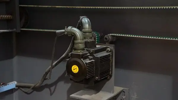 Used Small Wc67K Cnc Electric 200Ton Press Brake For Sale