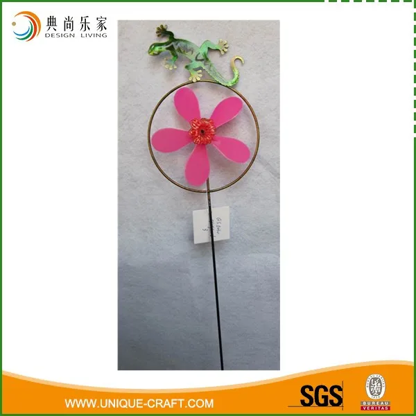 Decorative Metal Gecko Garden Ornament Wind Spinner