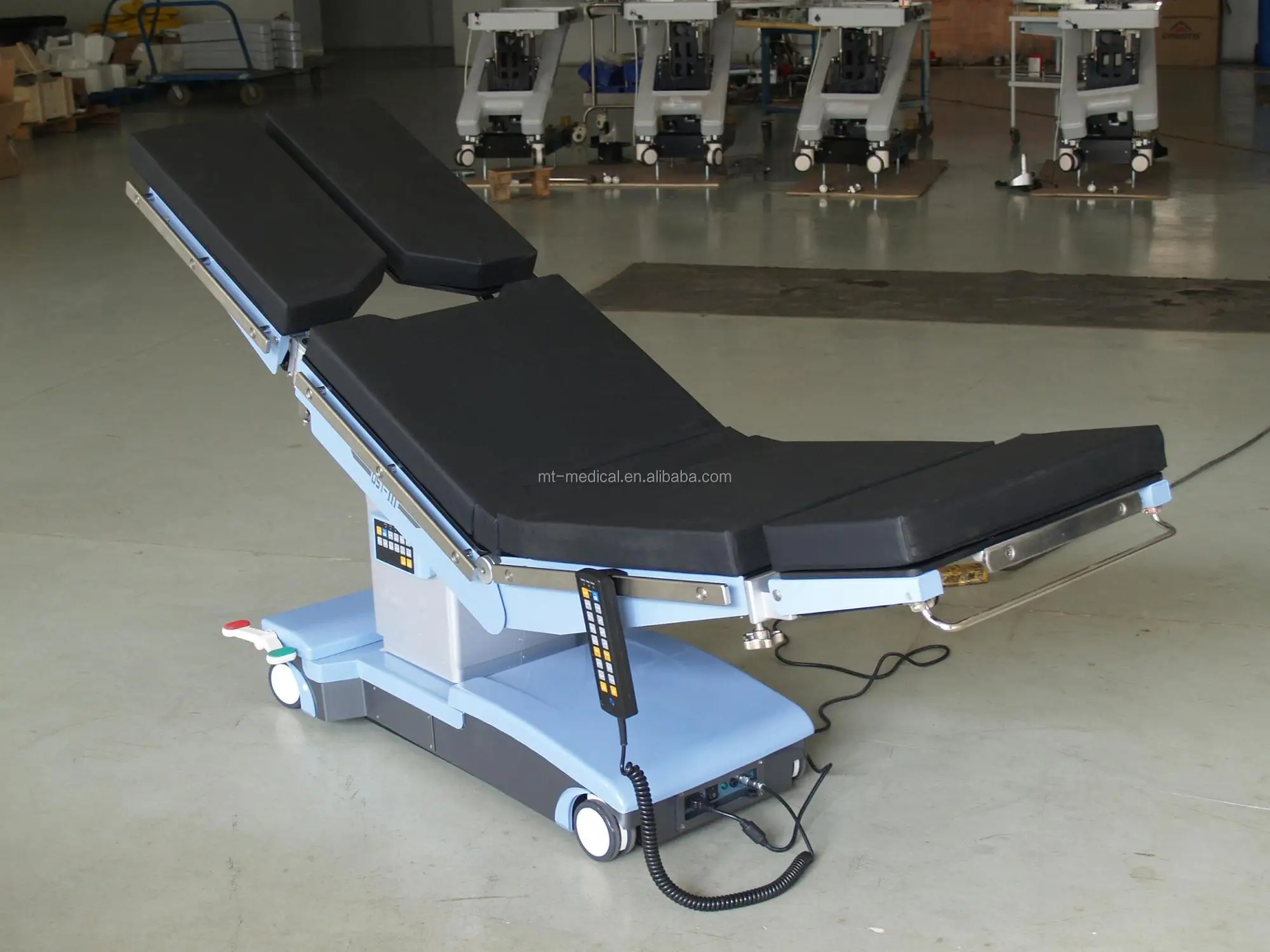 Warehouse comprehensive surgical electric hydraulic operating table for hospital or personal clinic